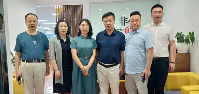 近日陕西省内蒙古商会，包头分会（黄豆豆眼镜加盟）开展走访会员活动