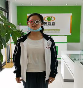 黄豆豆近视控度镜豪雅新乐学